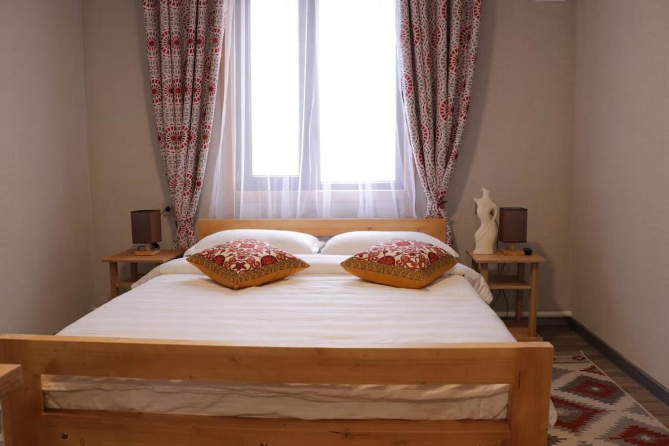 Salamat Hotel Bișkek Exterior foto