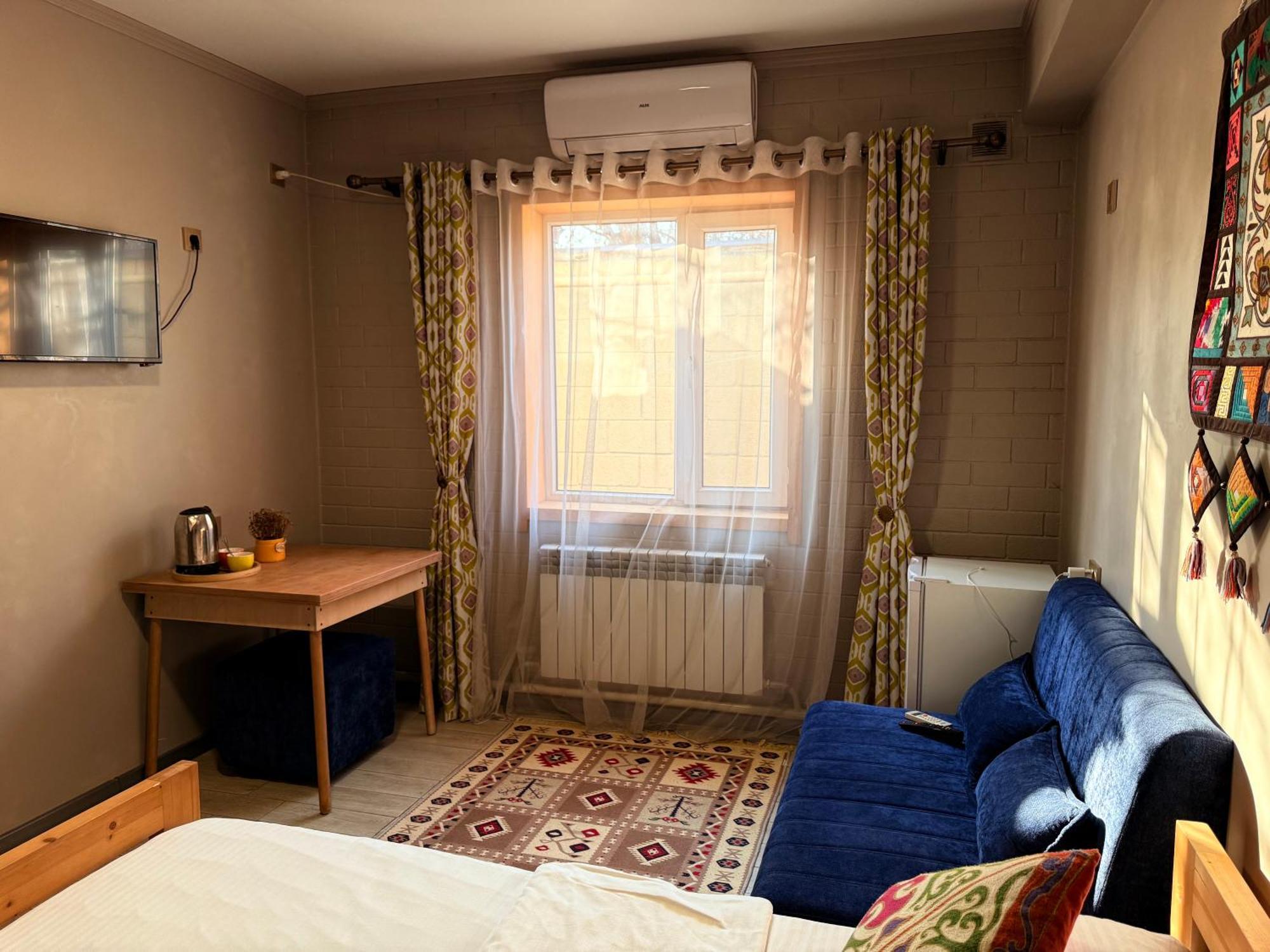 Salamat Hotel Bișkek Exterior foto