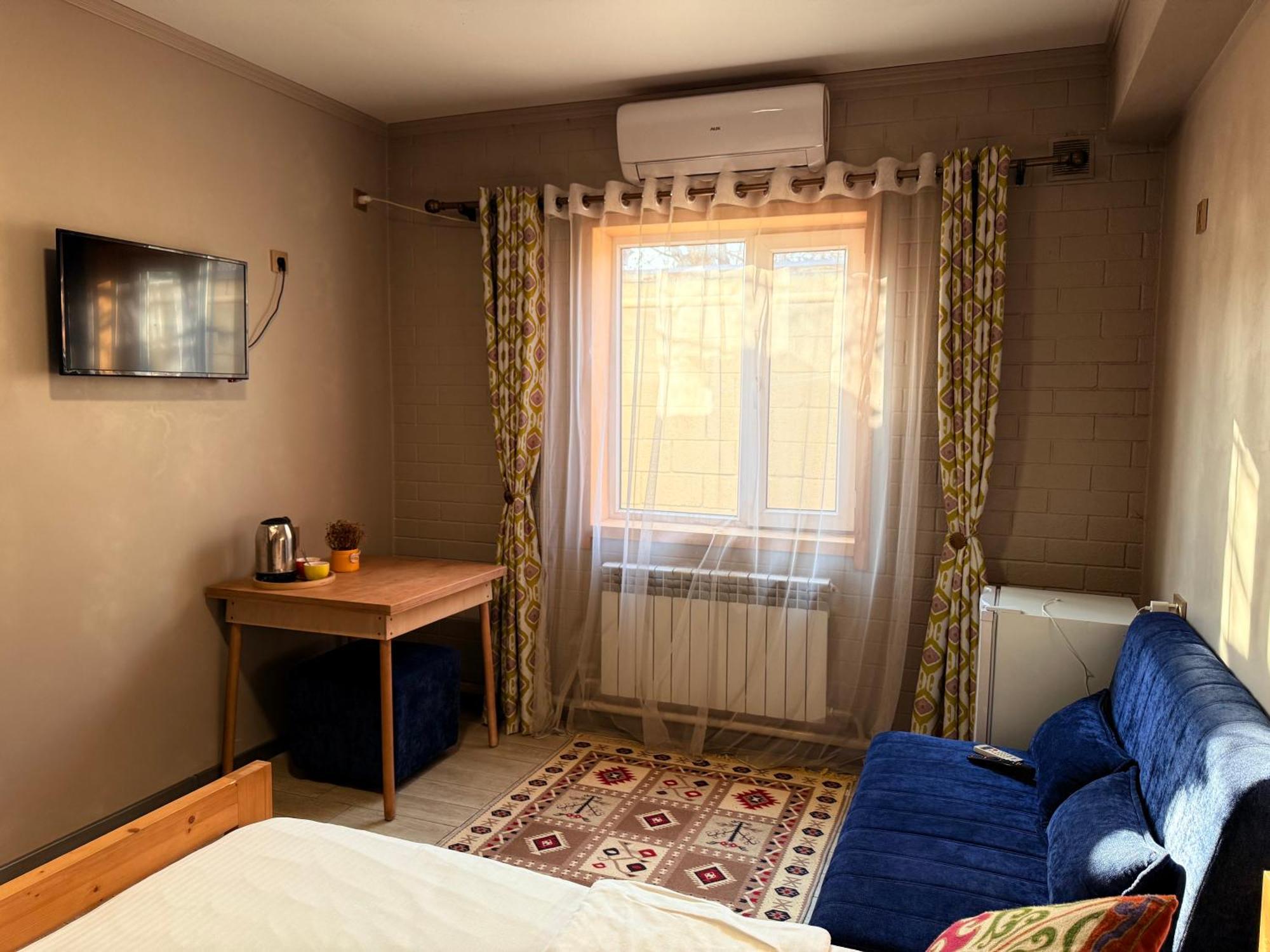 Salamat Hotel Bișkek Exterior foto
