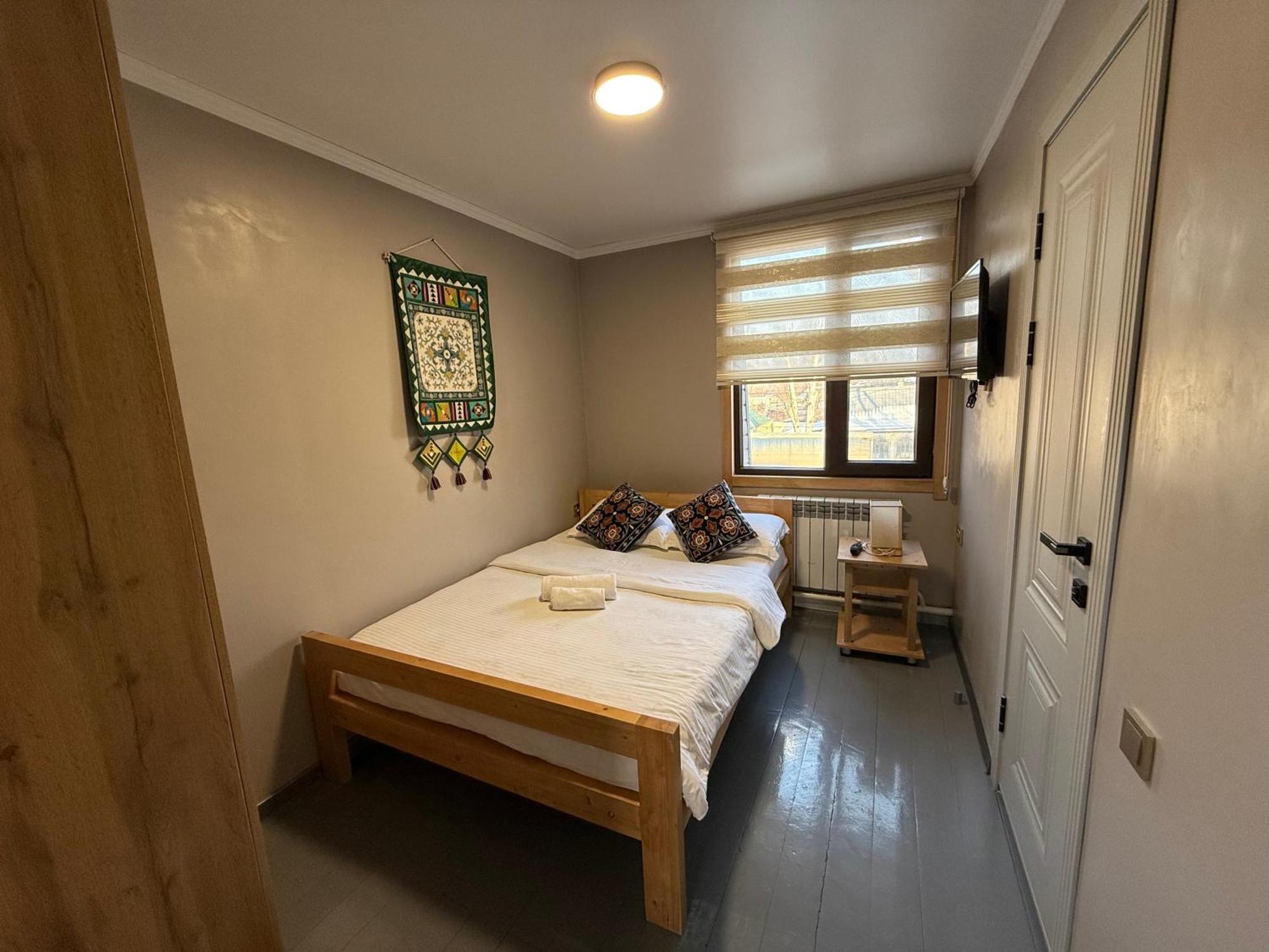 Salamat Hotel Bișkek Exterior foto