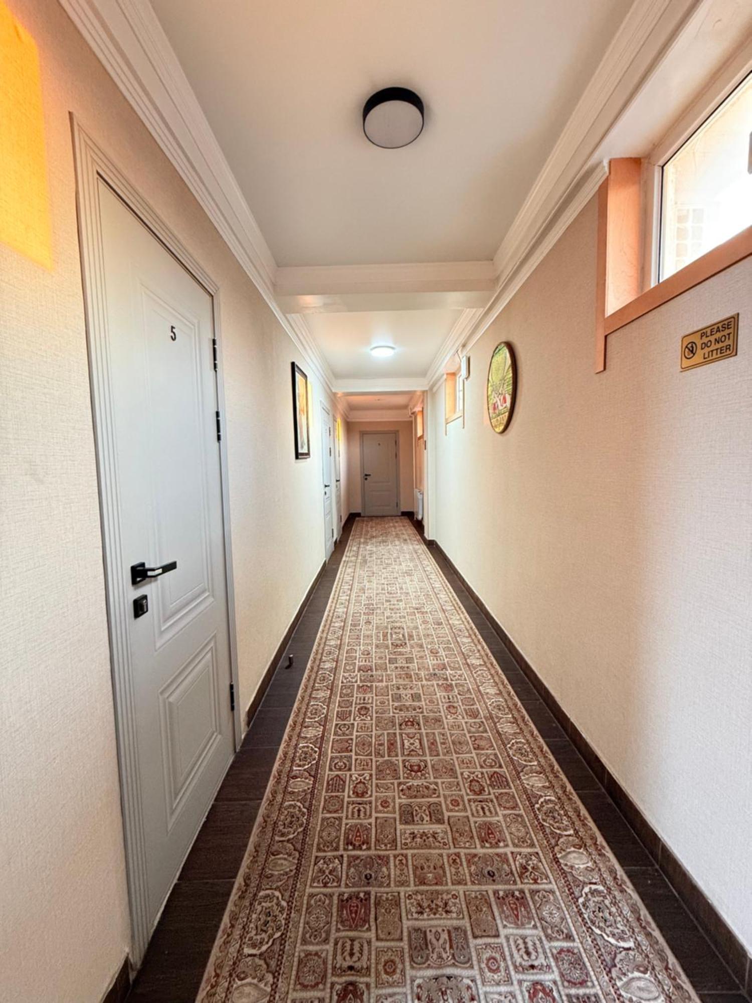 Salamat Hotel Bișkek Exterior foto